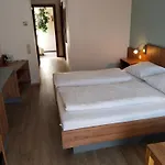 Dolomitenhotel Лиенц