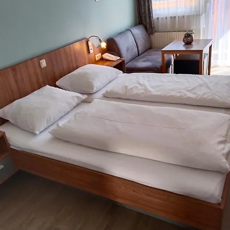 Dolomitenhotel Отель Лиенц