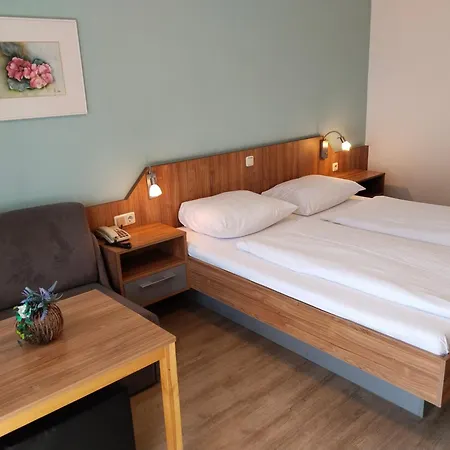 Dolomitenhotel Лиенц